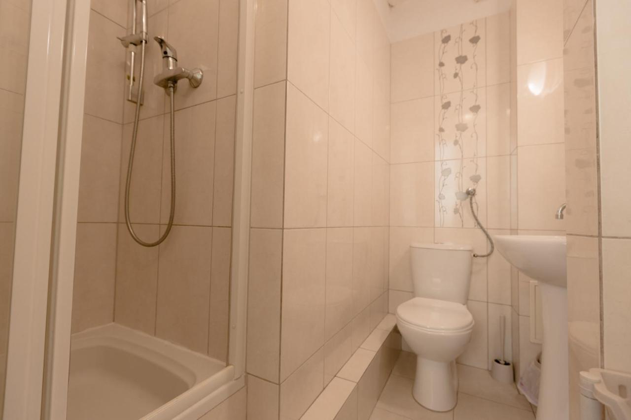 Hidden Peak - Guestrooms Homestay *